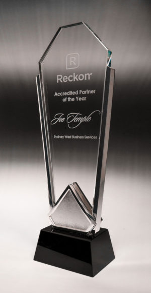 1372S: Modern Fusion Glass-Arch