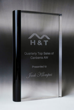 1376ABK: Crystal-Vertical Single Edged Curved Block